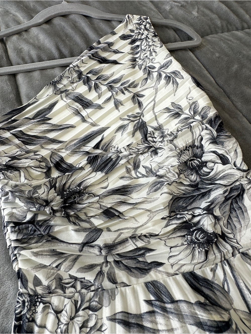H&M One-Shoulder Pleated Floral Midi Dress - White/Dark grey/Grey- Size XS - Picture 3 of 12